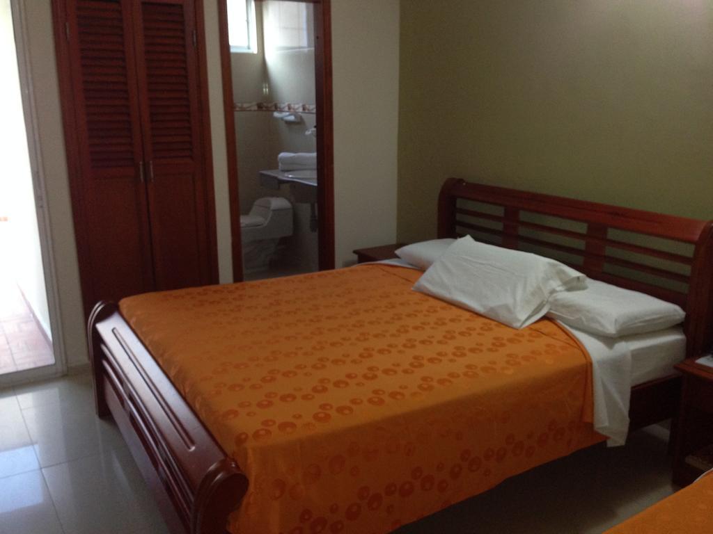 Hotel San Francisco De Asis Santa Marta  Room photo